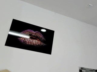 Asley-owen nude on cam – live sex chat