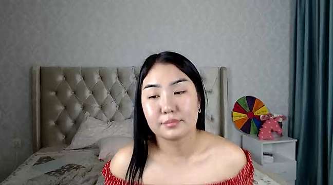 AurikaBuddy naked stripping on cam for live sex video chat