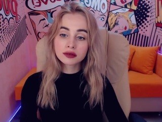BellaMoor nude on cam – live sex chat