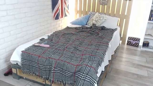 Black_Cougar naked stripping on cam for live sex video chat