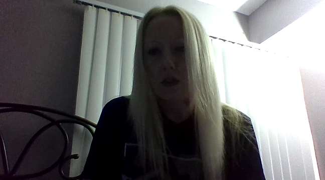Blondie214 naked stripping on cam for live sex video chat
