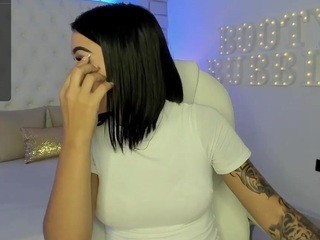 Booty-bubble nude on cam – live sex chat