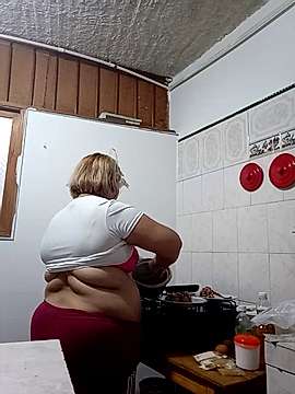 brenda_becker9 naked stripping on cam for live sex video chat