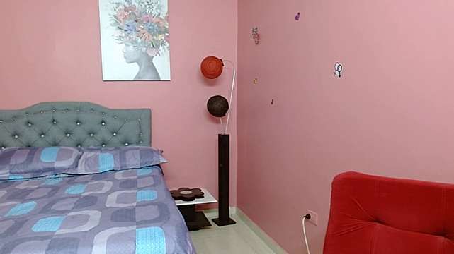 Candy_briana naked stripping on cam for live sex video chat