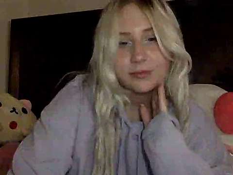 Chai-t naked stripping on cam for live sex video chat