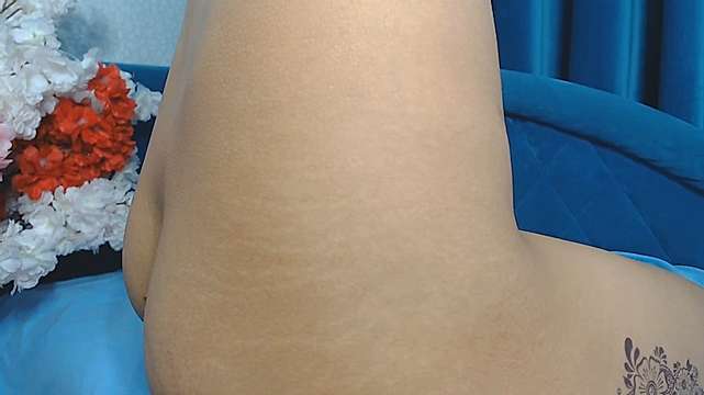Chanlyw naked stripping on cam for live sex video chat