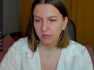 Chloebenson nude on cam – live sex chat