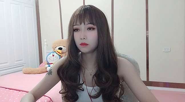 Crazy_QinBb_ naked stripping on cam for live sex video chat