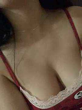 curvyarab20 naked stripping on cam for live sex video chat