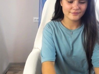 CuteMina nude on cam – live sex chat