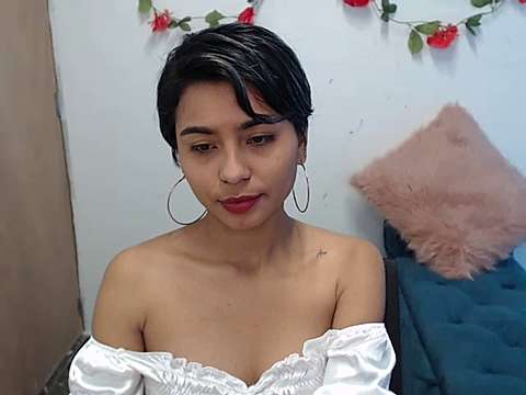 Darla_joy naked stripping on cam for live sex video chat