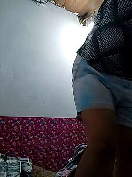 DirtyHoles4U naked stripping on cam for live sex video chat