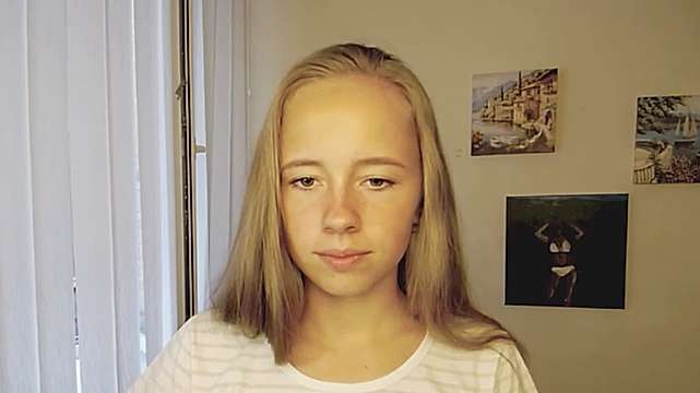 Ebru_Shine naked stripping on cam for live sex video chat