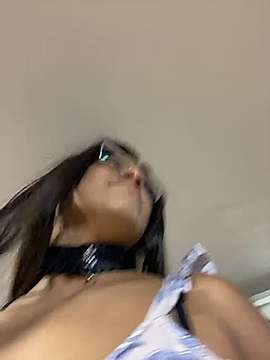 Elenafox_ naked stripping on cam for live sex video chat