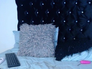 ?, LARRY? nude on cam – live sex chat