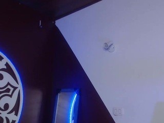 Gabbycruzz nude on cam – live sex chat
