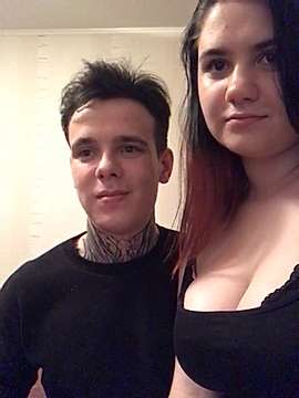 gaslihter naked stripping on cam for live sex video chat