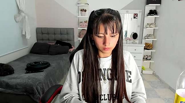 gise_02 naked stripping on cam for live sex video chat