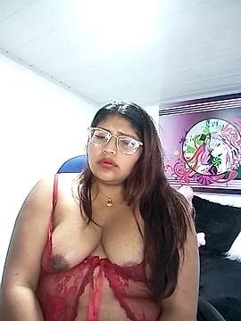 HELEN_SANCHEZ naked stripping on cam for live sex video chat