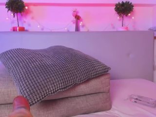 Holly-passion nude on cam – live sex chat