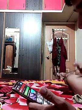 honeylove143 naked stripping on cam for live sex video chat
