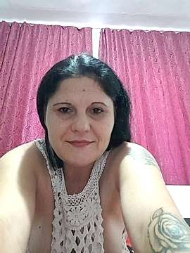 Hotwomen7 naked stripping on cam for live sex video chat
