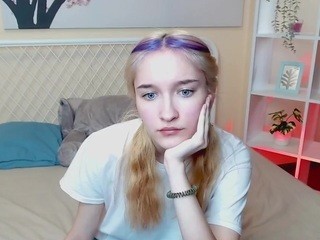 Jenni-week nude on cam – live sex chat