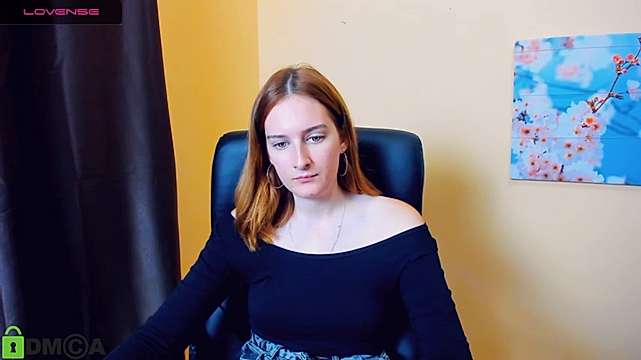 Julya_queen naked stripping on cam for live sex video chat