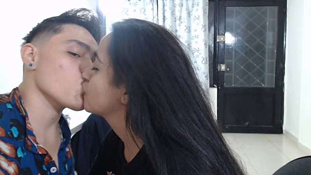 Kandy_hotsex naked stripping on cam for live sex video chat