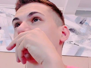 KevinDellvin nude on cam – live sex chat