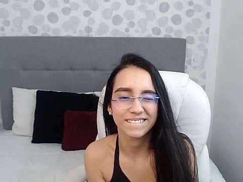 lana__tylor naked stripping on cam for live sex video chat