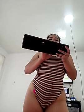 LaurentsKlumm naked stripping on cam for live sex video chat