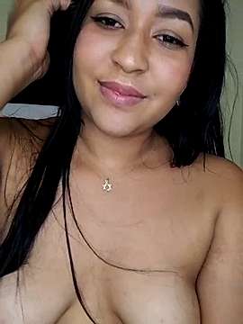 Mia_Gray_ naked stripping on cam for live sex video chat