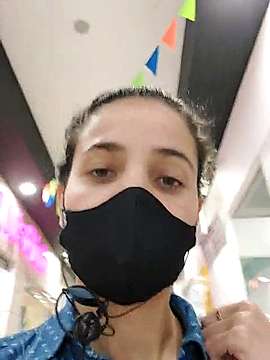 Miaa_y naked stripping on cam for live sex video chat