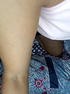 Miranda_22 naked stripping on cam for live sex video chat