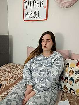 misslulipop naked stripping on cam for live sex video chat