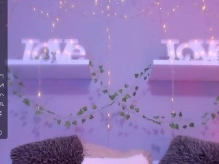 Missyerox nude on cam – live sex chat