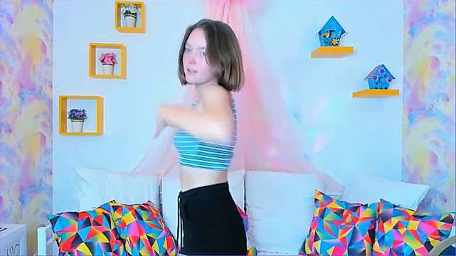 Molly_broyks naked stripping on cam for live sex video chat