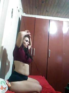 nayrobi22 naked stripping on cam for live sex video chat