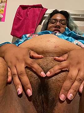 niicky420bby naked stripping on cam for live sex video chat