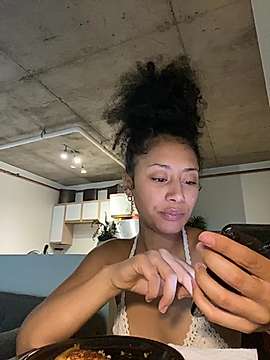 nolababy_616 naked stripping on cam for live sex video chat