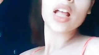 Nouran’s bib boobs on tiktok