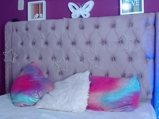 Paulina-ishott9 nude on cam – live sex chat