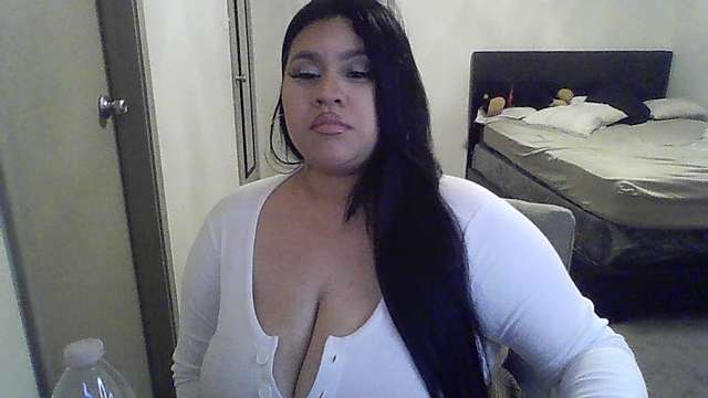 PrettyGemini naked stripping on cam for live sex video chat