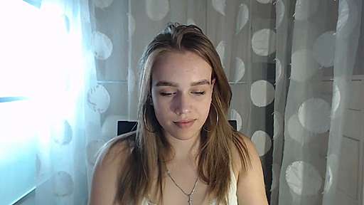 Sabrinabriz naked stripping on cam for live sex video chat