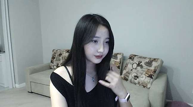 Sandra_Goldy naked stripping on cam for live sex video chat