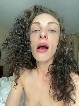 SatansSideHoe13 naked stripping on cam for live sex video chat