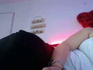 Sexy-maju nude on cam – live sex chat