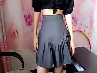 Sexybaby_nicelovely naked stripping on cam for live sex video chat