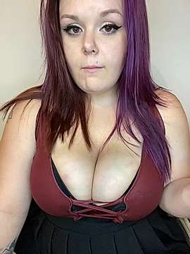 shortcakes155 naked stripping on cam for live sex video chat